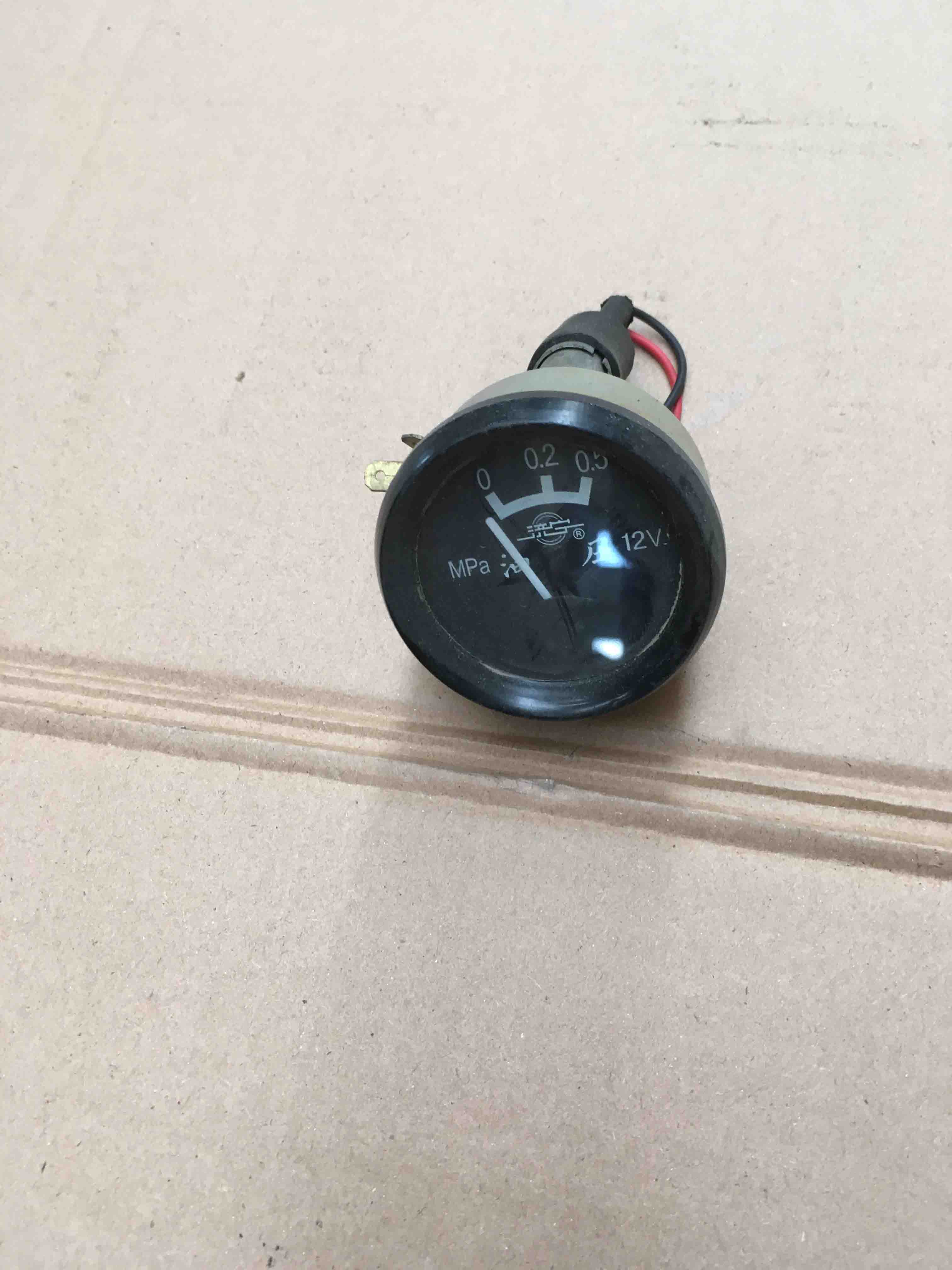 C103-006 Pressure gauge