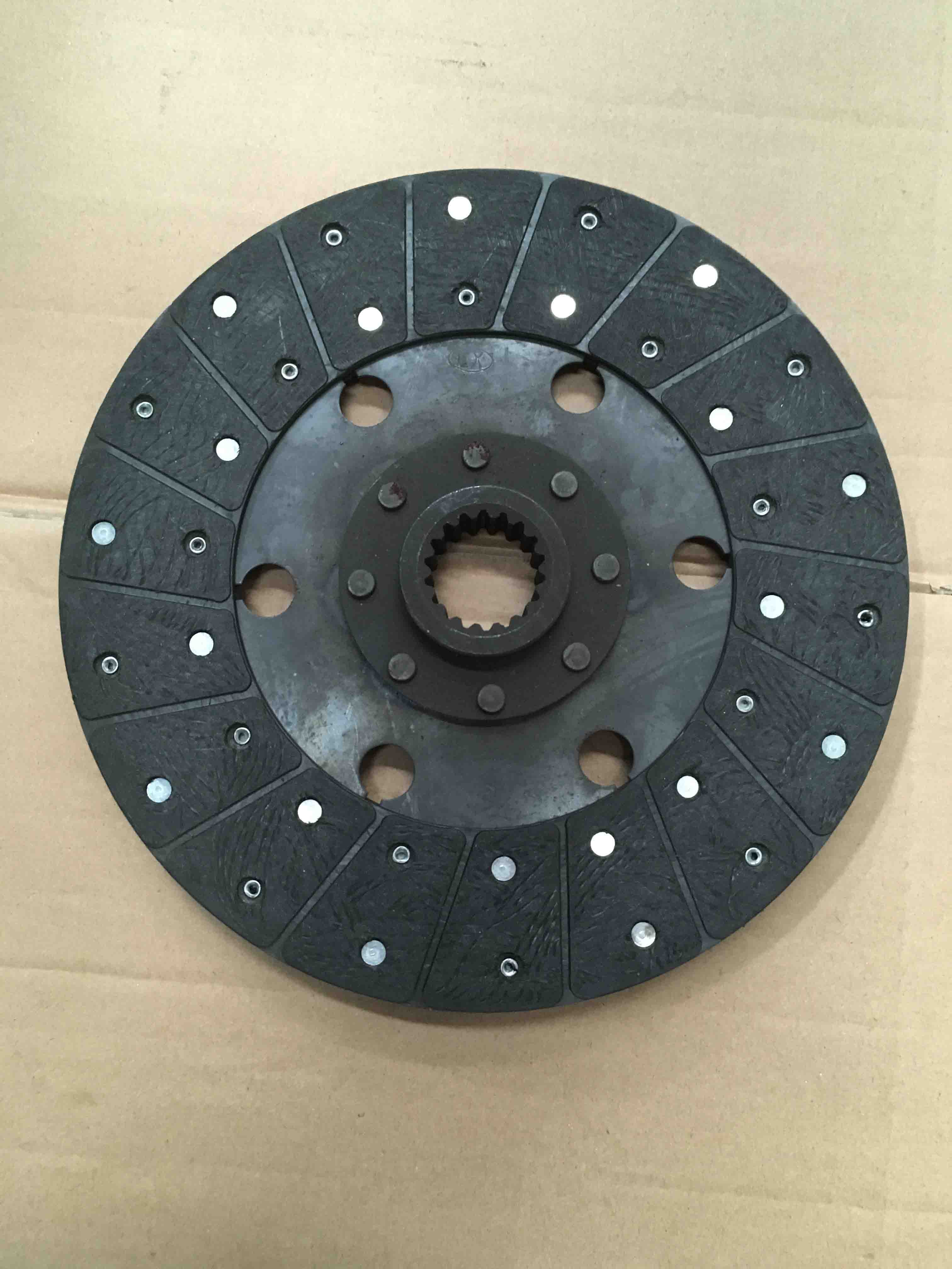 550.21.011PTO clutch disc assembly